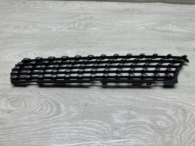 A2058881460 Решетка радиатора купить Ужгород