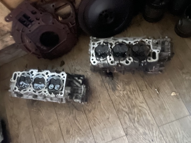 1110109131 TOYOTA Головка блока цилиндров (ГБЦ) правая купить в Николаев