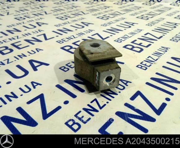 Сайлентблок (подушка) редуктора заднего моста, передний A2043500215 MERCEDES