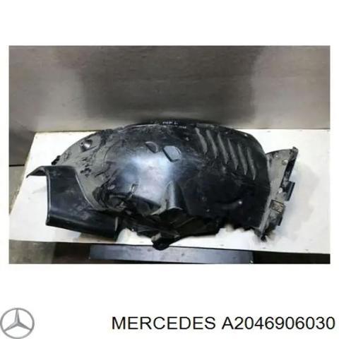 Подкрылок переднего крыла, левый передний A2046906030 MERCEDES