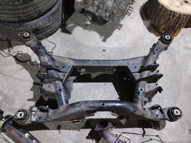 Механизм управления задней оси LR078717 LAND ROVER