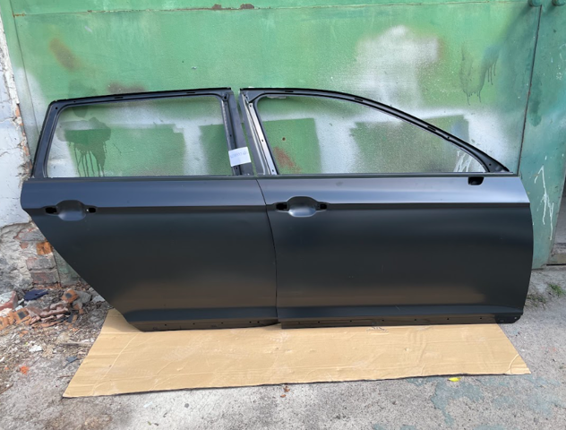 Пассажирская передняя дверь 3G0831056AG VAG