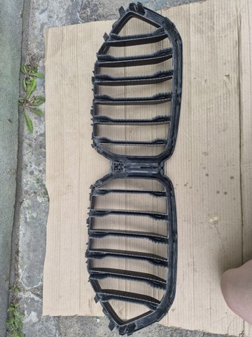 51137481386 BMW Решетка радиатора купить в Запорожье