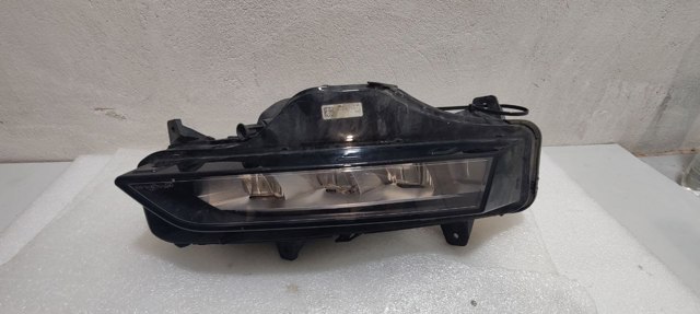 Туманка правая 5E3941700 VAG
