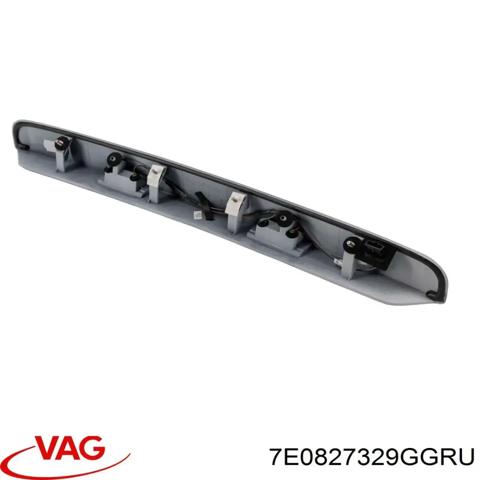 VAG 7E0827329GGRU Накладка багажника (двери 3/5-й задней) в наличии Кривой Рог