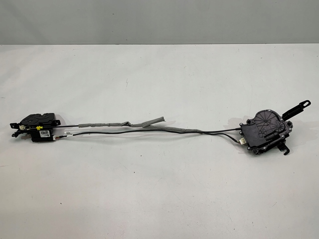 Замок двери багажника 4817123 BMW
