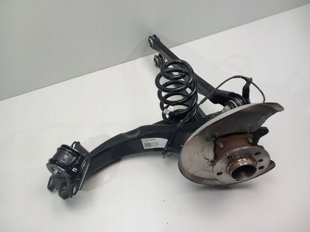 Рычаг/тяга задней подвески продольный нижний, левый 6851575 BMW