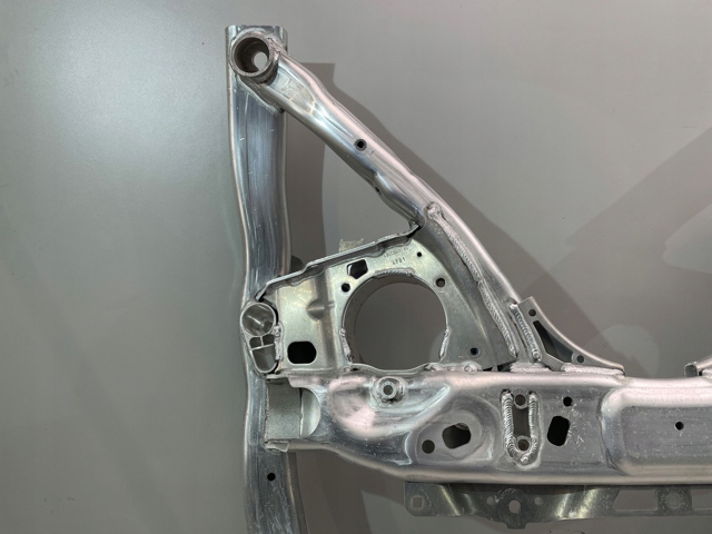 6861106 BMW Балка передней подвески (подрамник) купить в Харьков