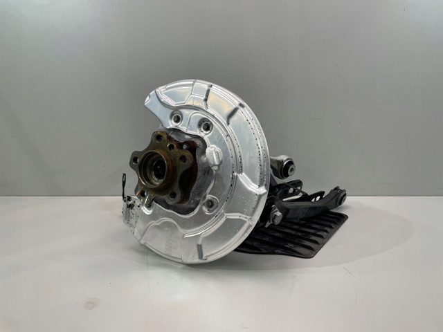 6866337 BMW Цапфа (поворотный кулак) задний левый купить в Одесса