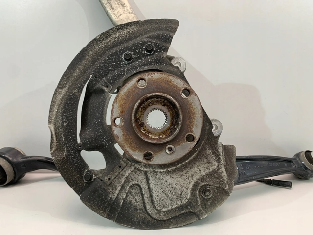 6869869 BMW Цапфа передняя левая купить в Сумы