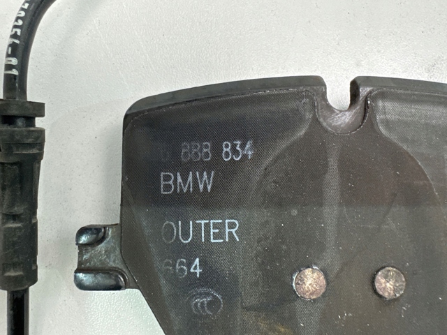 Передние тормозные колодки 6884492 BMW