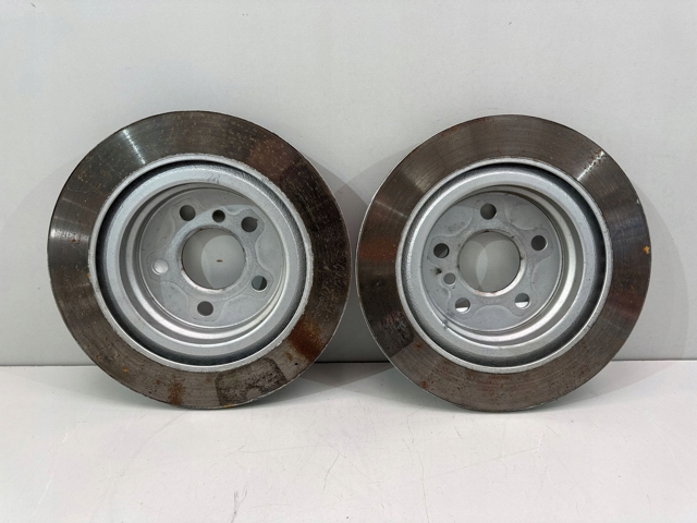Диск тормозной задний 6891086 BMW