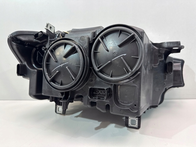 Основная фара в сборе левая 7334077 BMW