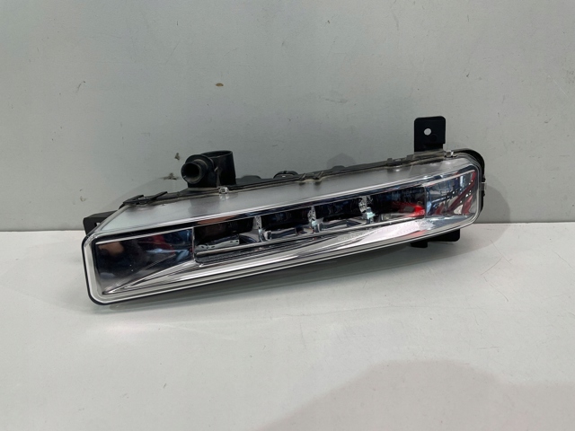 Правая противотуманная фара 7349132 BMW