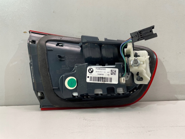 7359020 BMW Фонарь задний правый внутренний купить в Харьков