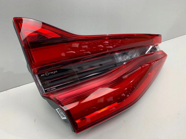 Задняя левая внутренняя фара 7376485 BMW