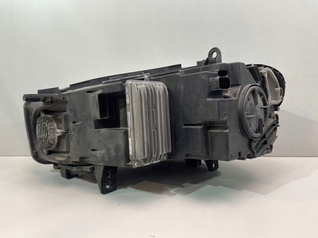 Правая блок фара 7381138 BMW
