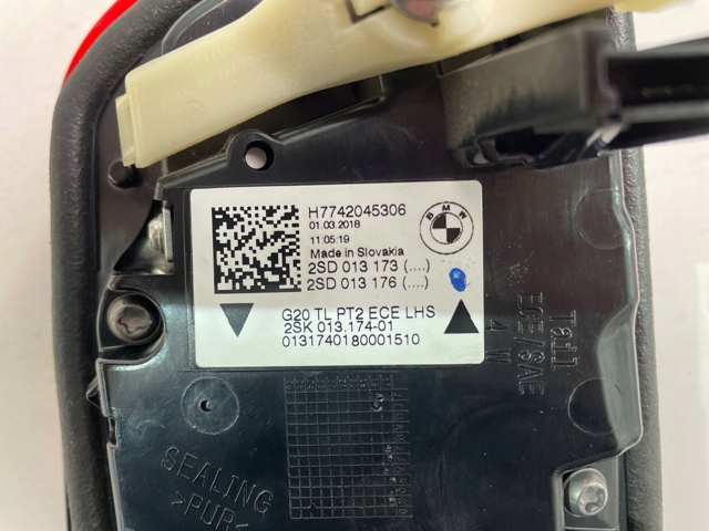 Задняя левая внутренняя фара 7420453 BMW