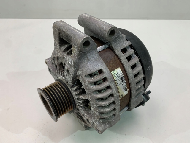 Автомобильный генератор 7606628 BMW