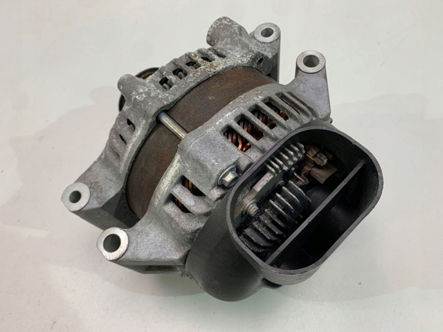 BMW 7606628 Генератор в наличии Чернигов