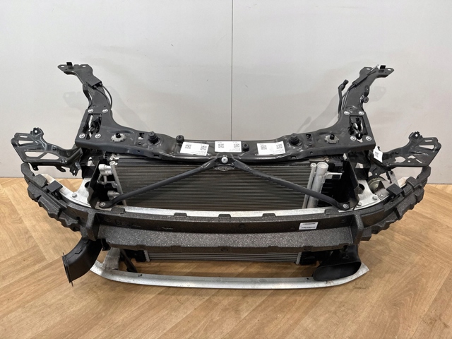 7617635 BMW Радиатор охлаждения двигателя купить в Ирпень