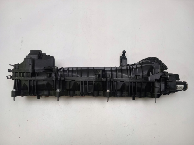 Коллектор впускной 7811909 BMW