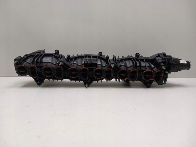 BMW 7811909 Коллектор впускной в наличии Кривой Рог