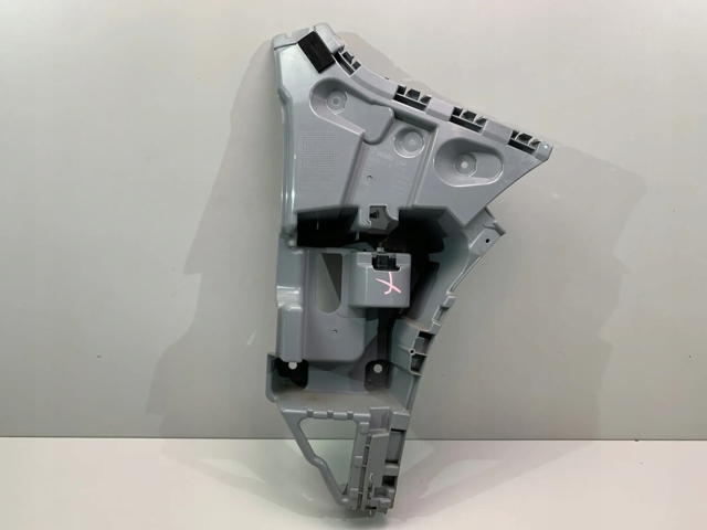 Направляющая заднего бампера, правая 8069142 BMW