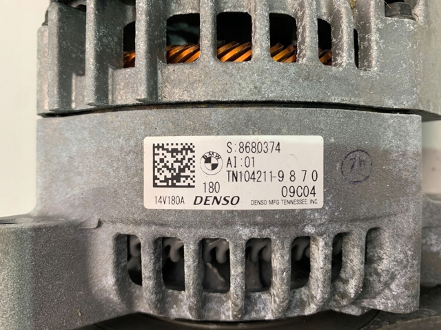 Генератор автомобильный 8680374 BMW