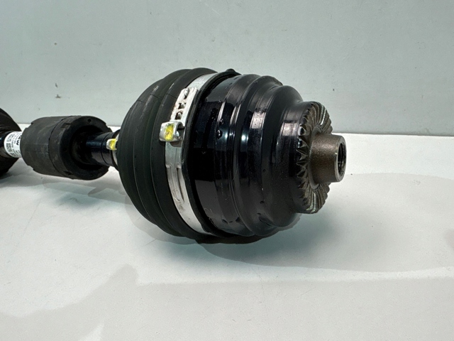 Левая полуось 8681529 BMW