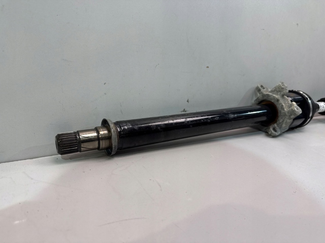 Привод передний правый 8681530 BMW
