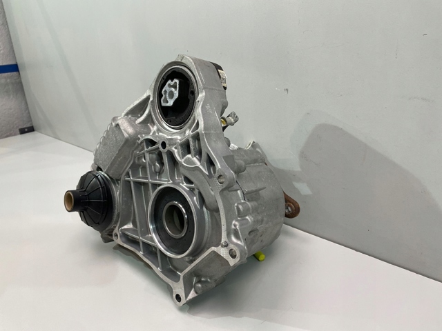 9469020 BMW Раздатка (коробка раздаточная) купить в Львов