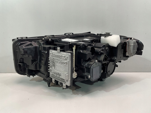 Фара передняя правая 9479274 BMW