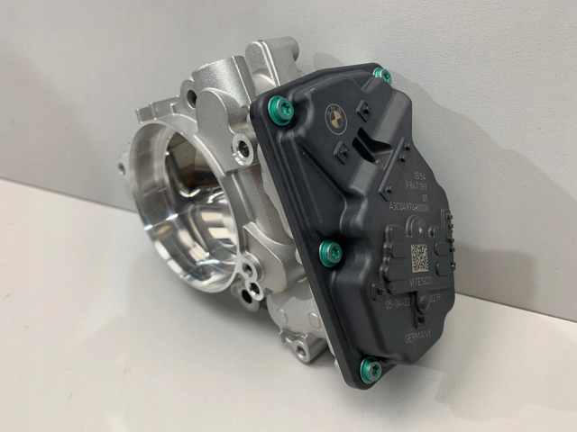 Заслонка воздушная 9847189 BMW