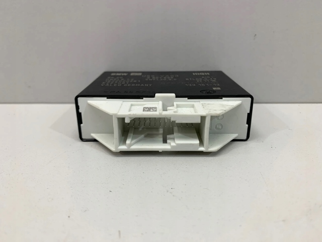 Модуль управления (ЭБУ) парктроником 9891698 BMW