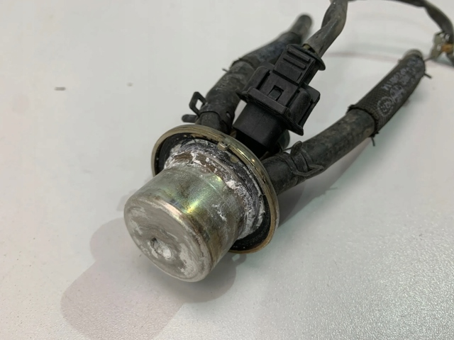 Форсунка впрыска AD BLUE A0004901113 MERCEDES