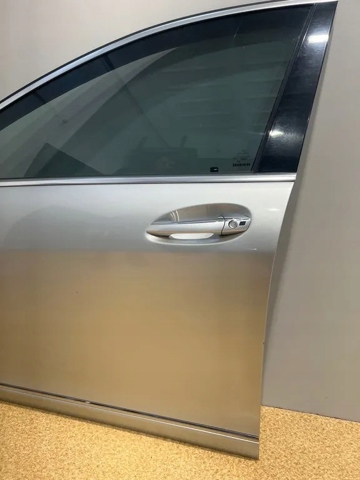 Водительская дверь MERCEDESSWDC68 MERCEDES