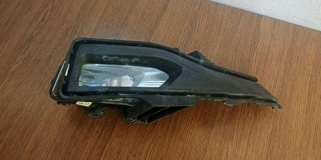 Туманка правая 261508995A NISSAN