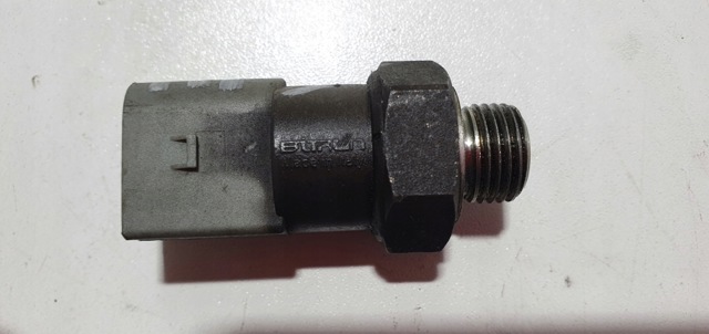 MERCEDES 0001539932 Датчик давления масла в наличии Винница