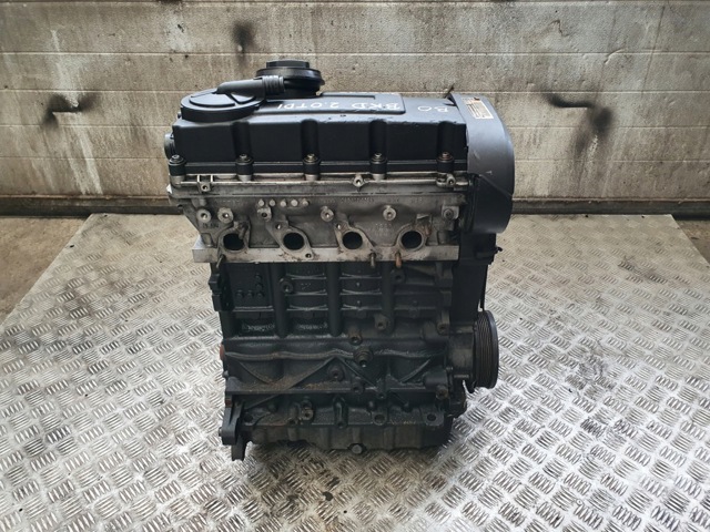 03G100035K Двигатель в сборе купить Львов
