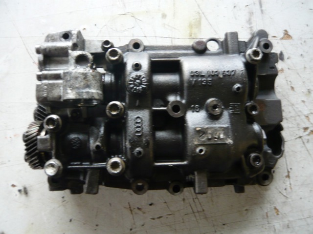 03G115105G VAG Масляный насос купить в Павлоград