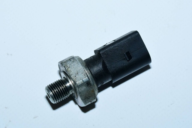 04L919081C VAG Датчик давления масла купить в Чернигов