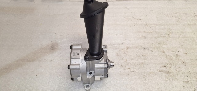 059115103CN VAG Масляный насос купить в Запорожье