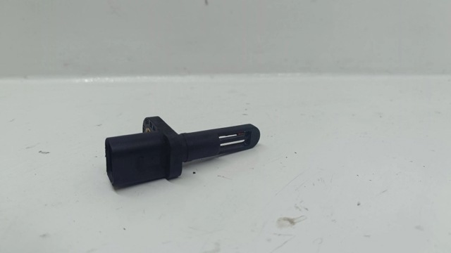 VAG 06B905379C Датчик температуры всасываемого воздуха в наличии Чернигов