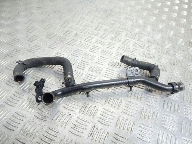 VAG 06D121058Q Патрубок радиатора в наличии Чернигов
