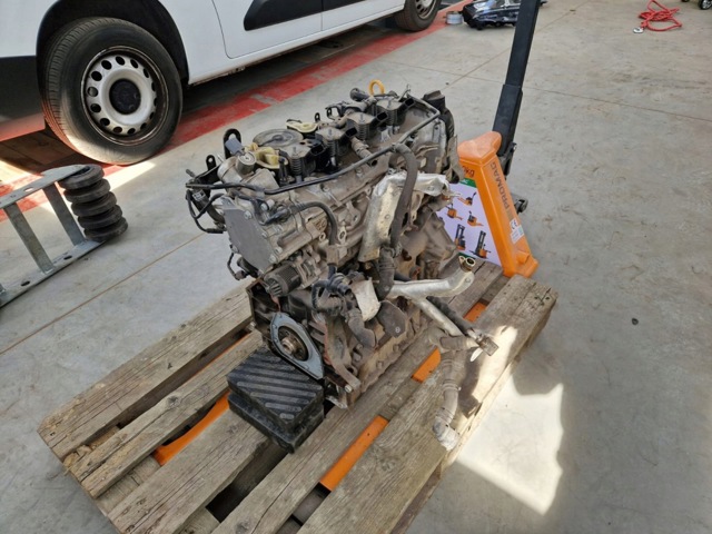 VAG 06K103023H Двигатель в наличии Львов