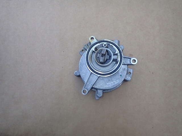 06M145100L Насос вакуумный купить Киев