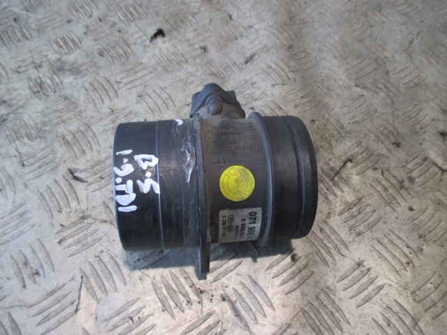 VAG 071906461AX Датчик потока (расхода) воздуха, расходомер M.A.F. - (Mass Airflow) в наличии Павлоград