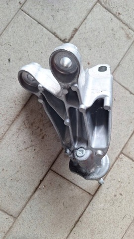 112332399R RENAULT Кронштейн подушки (опоры) двигателя левой купить в Винница