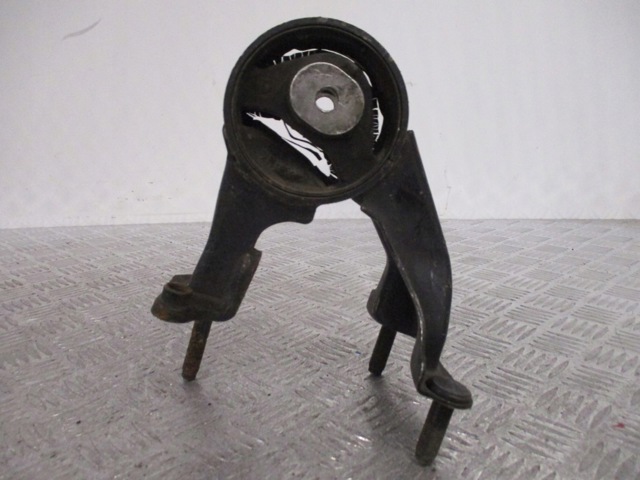 Подушка двигателя 123710R010 TOYOTA